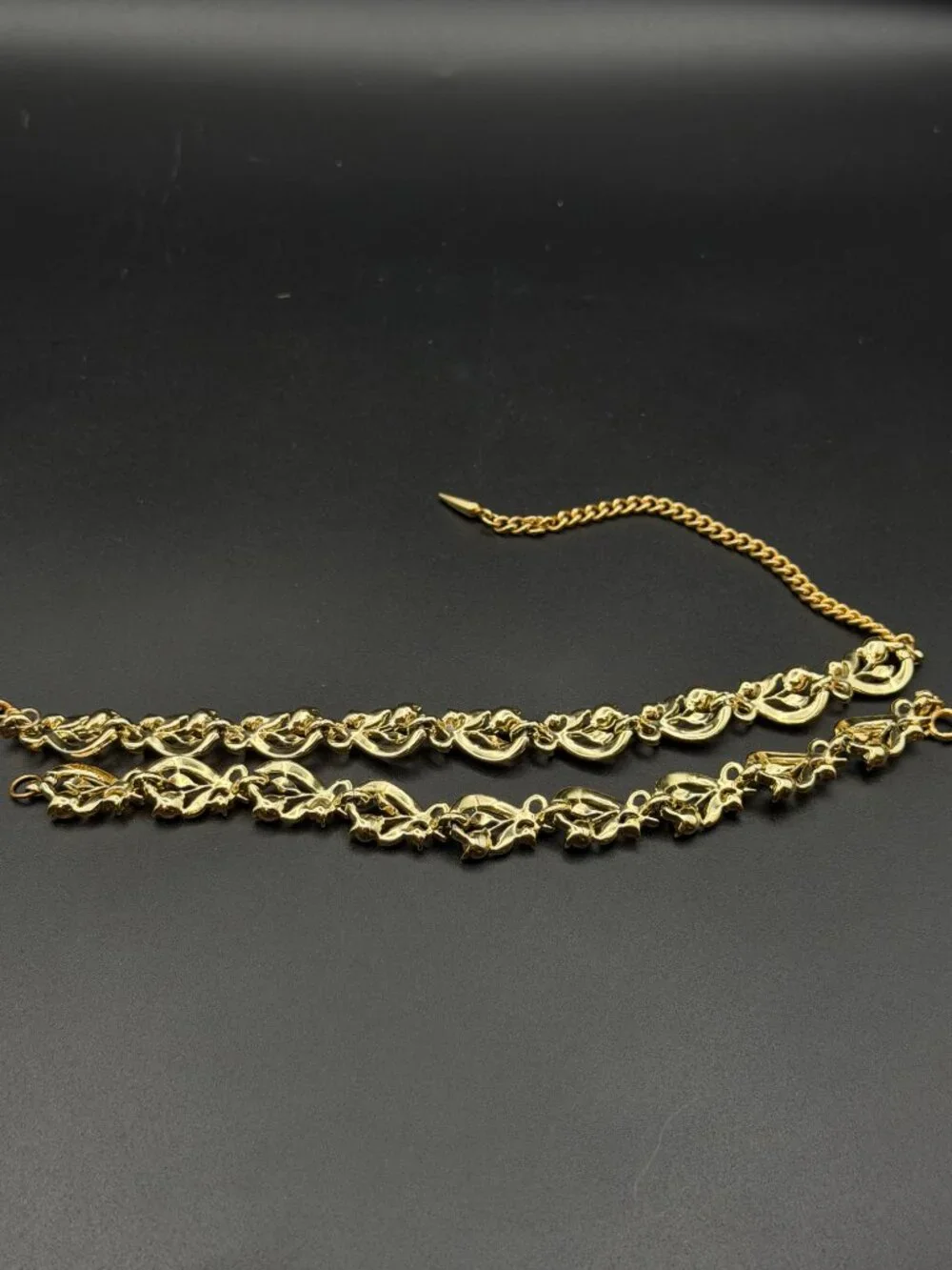 Vintage LISNER Necklace Bracelet Set Amber Rhinestone Leaf Vine Gold Tone Parure
